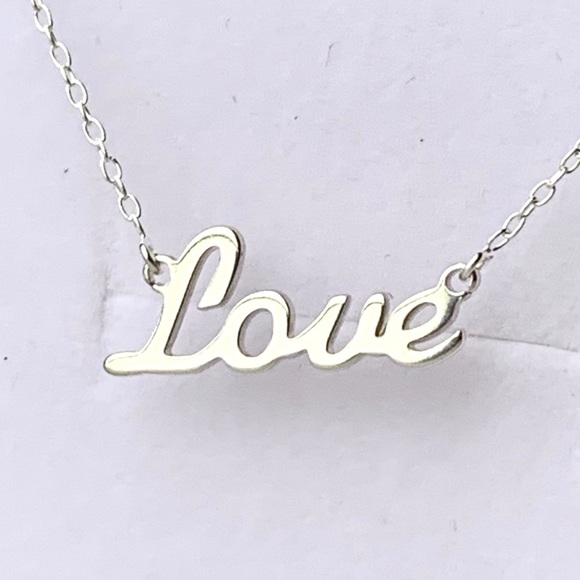 LOVE Name Plate Necklace Pendent in Silver 925 - Picture 4 of 7
